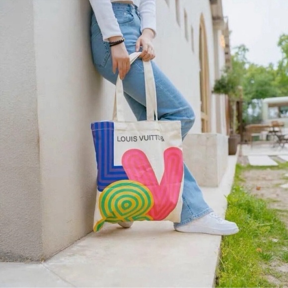 LOUIS VUITTON | ✨LIMITED EDITION✨ Canvas Eco Tote Bag Shenzhen Exhibition 2022 - Picture 5 of 12